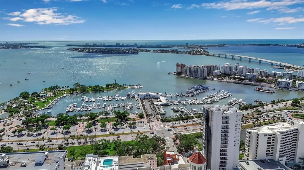 3842 Glen Oaks Manor Drive Sarasota FL 34232
