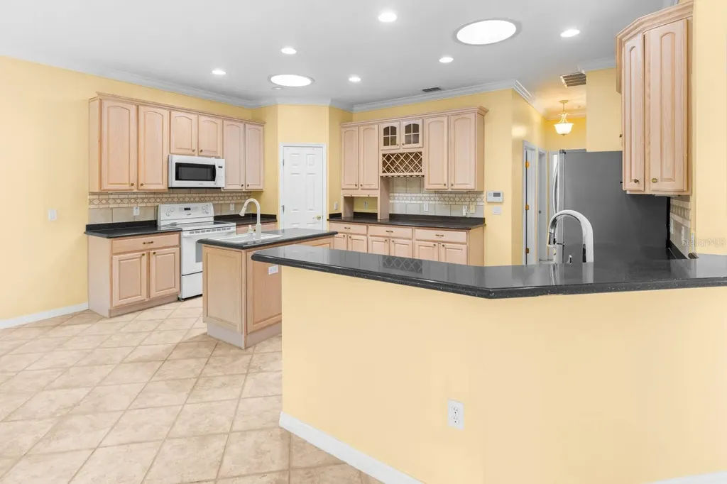 100 Ventana Drive Kissimmee FL 34759