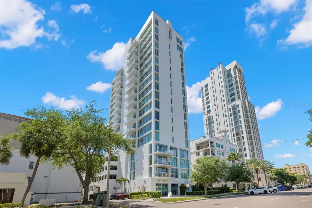 176 4th Avenue NE St Petersburg FL 33701