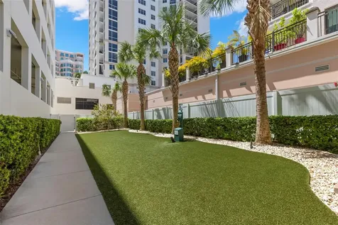176 4th Avenue NE St Petersburg FL 33701