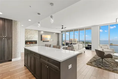 176 4th Avenue NE St Petersburg FL 33701
