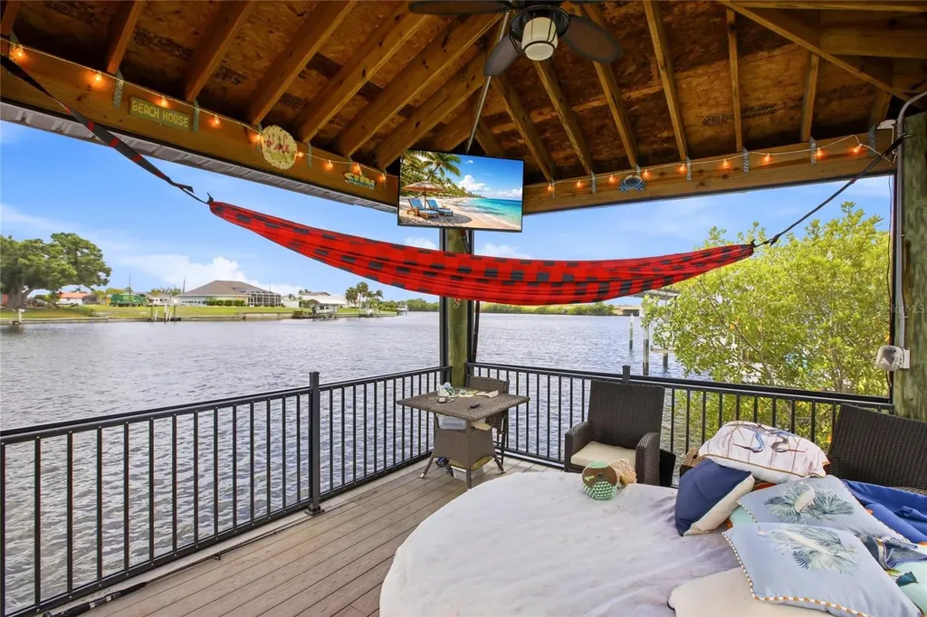 165 W Tarpon Boulevard NW Port Charlotte FL 33952