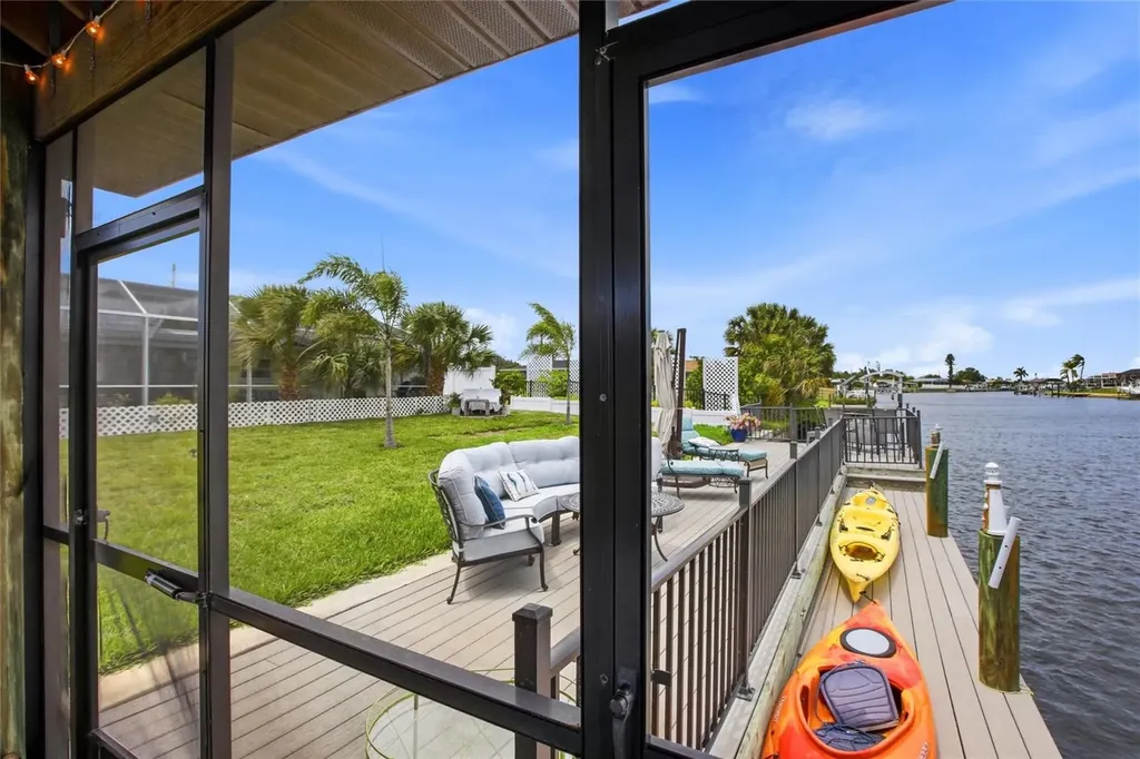 165 W Tarpon Boulevard NW Port Charlotte FL 33952