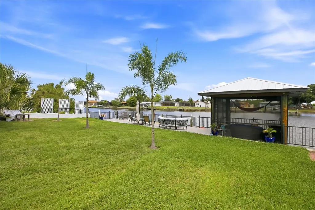 165 W Tarpon Boulevard NW Port Charlotte FL 33952