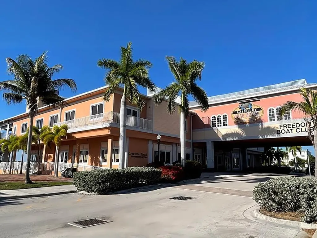 165 W Tarpon Boulevard NW Port Charlotte FL 33952