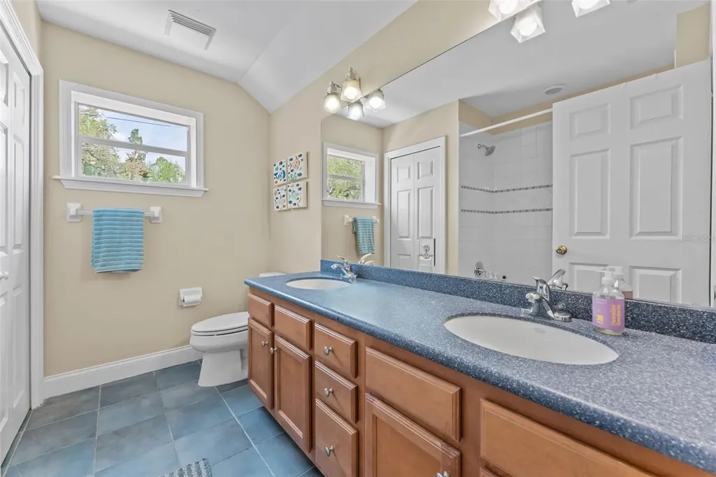 1107 S Dunbar Avenue Tampa FL 33629