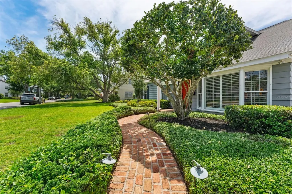 1107 S Dunbar Avenue Tampa FL 33629