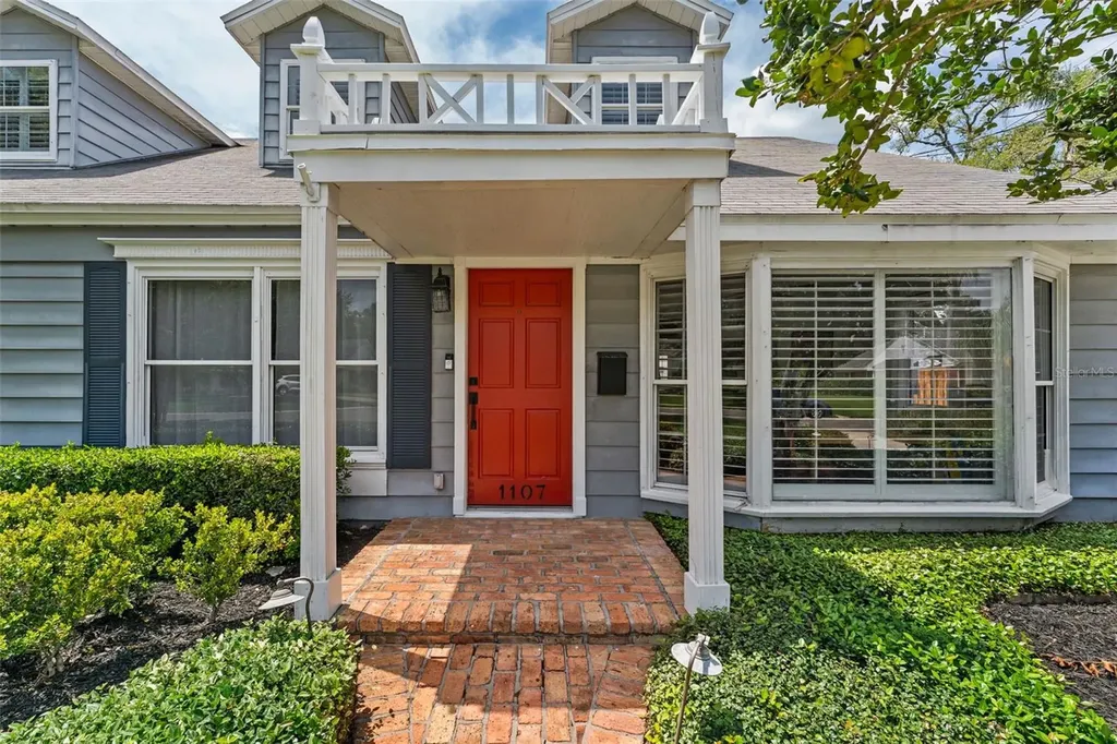 1107 S Dunbar Avenue Tampa FL 33629