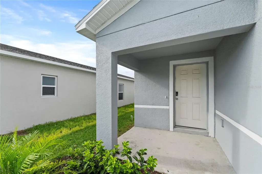 2077 Golden Beak Drive Eagle Lake FL 33839