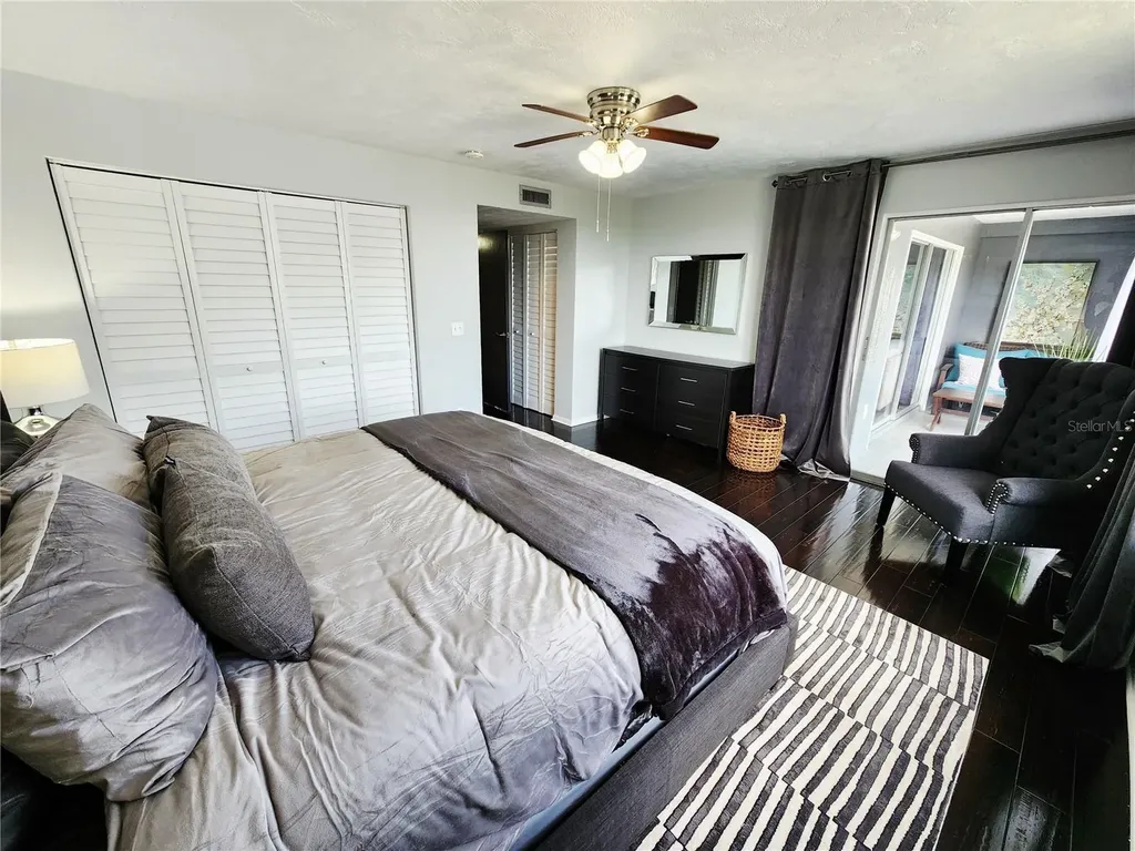 4651 1st Street NE St Petersburg FL 33702