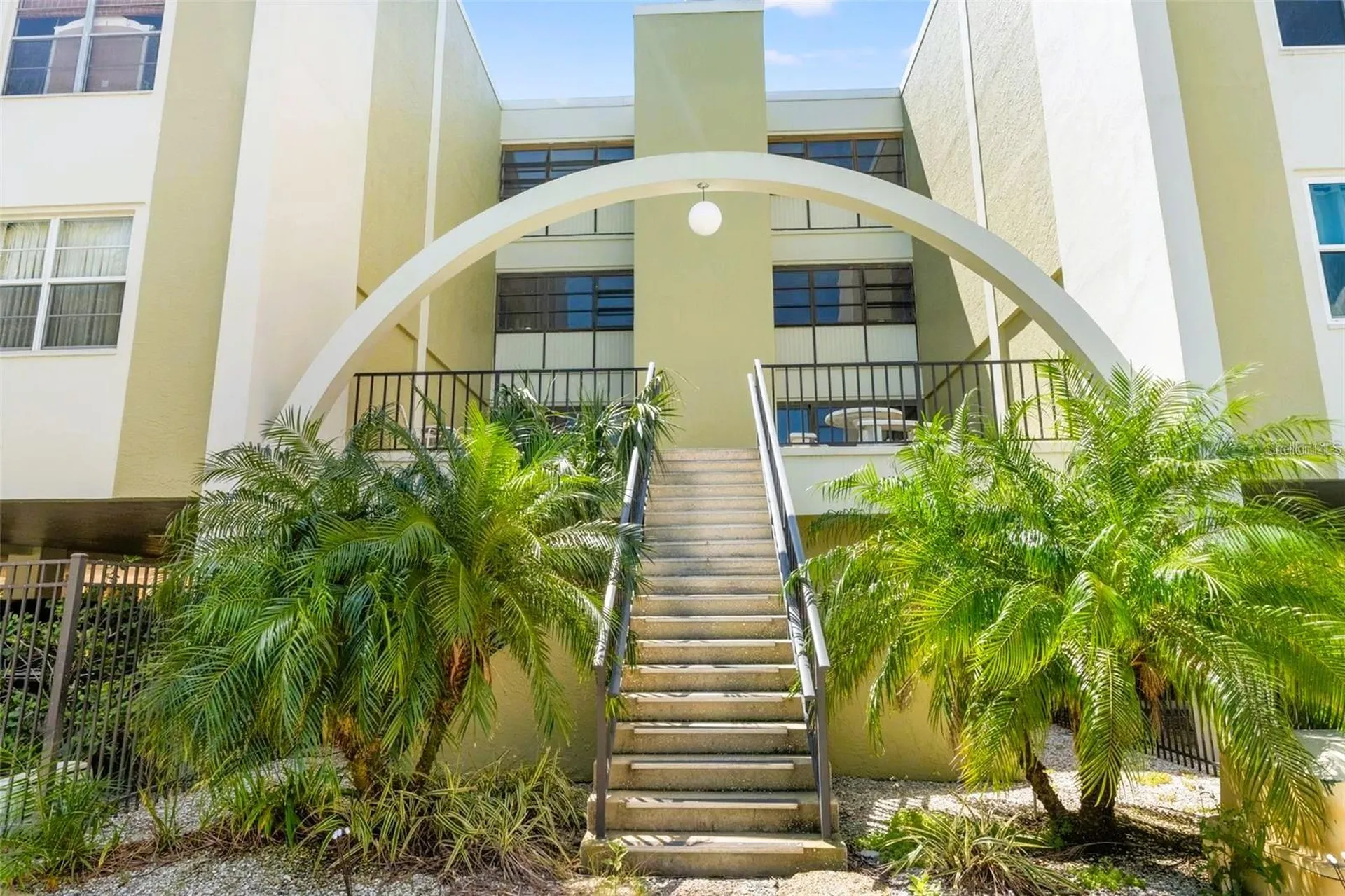 4651 1st Street NE St Petersburg FL 33702