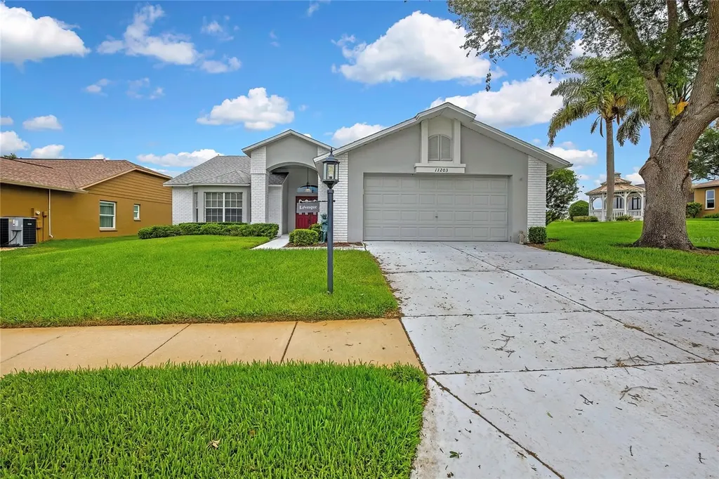 11203 Sun Tree Road Hudson FL 34667