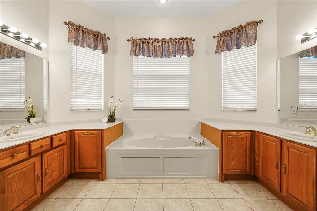 244 Largo Drive Kissimmee FL 34759