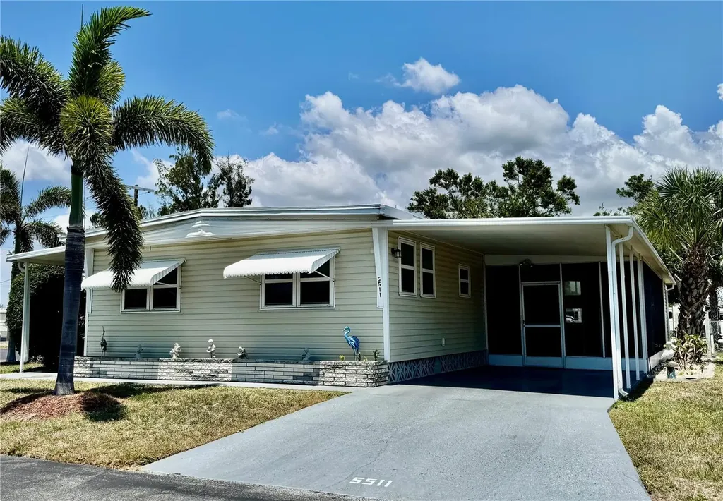 5511 Denmark Drive Bradenton FL 34207