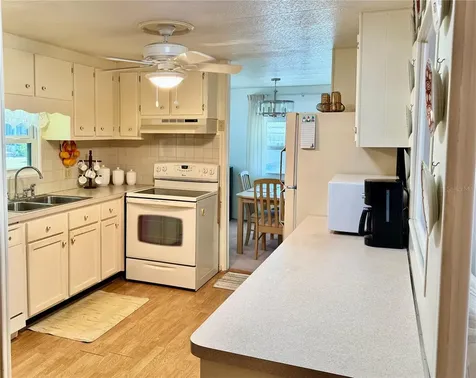 5511 Denmark Drive Bradenton FL 34207