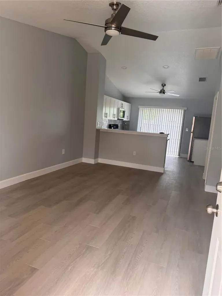 1125 E Rohe Street Tarpon Springs FL 34689