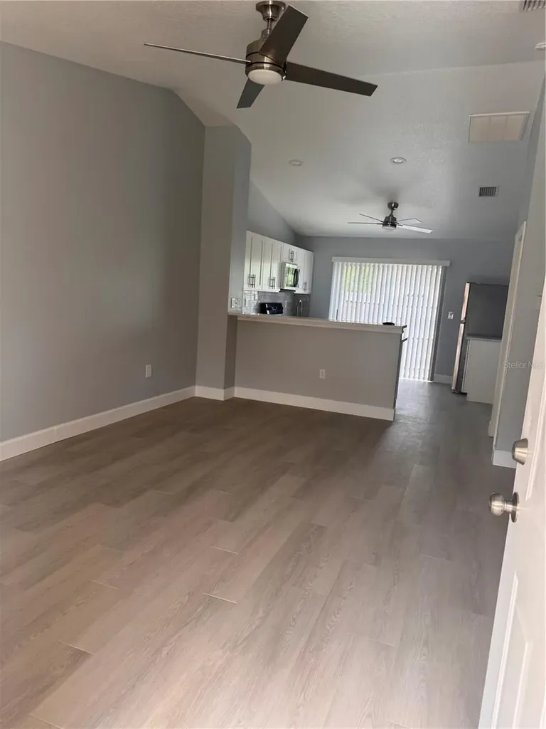 1125 E Rohe Street Tarpon Springs FL 34689