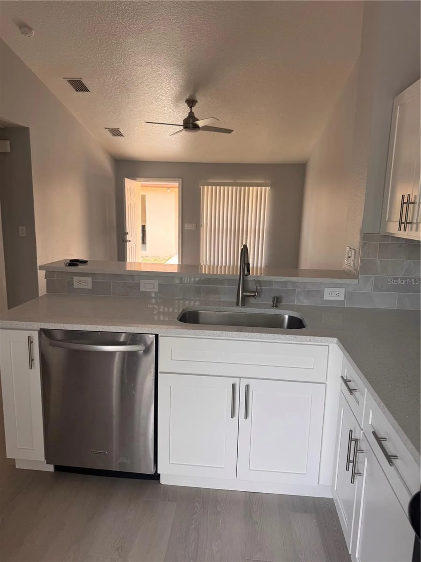 1125 E Rohe Street Tarpon Springs FL 34689