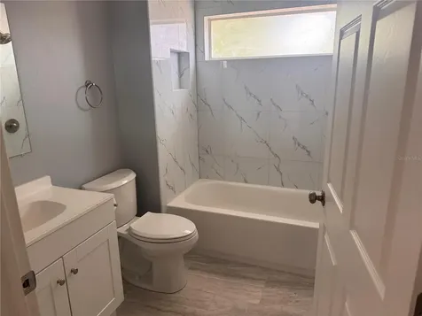 1125 E Rohe Street Tarpon Springs FL 34689