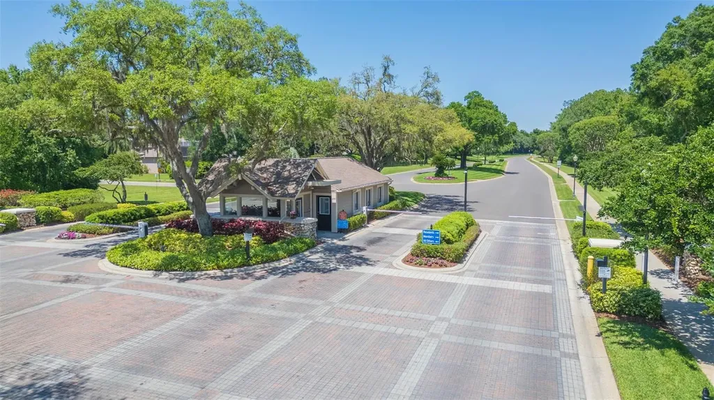 3516 Shadowood Drive Valrico FL 33596
