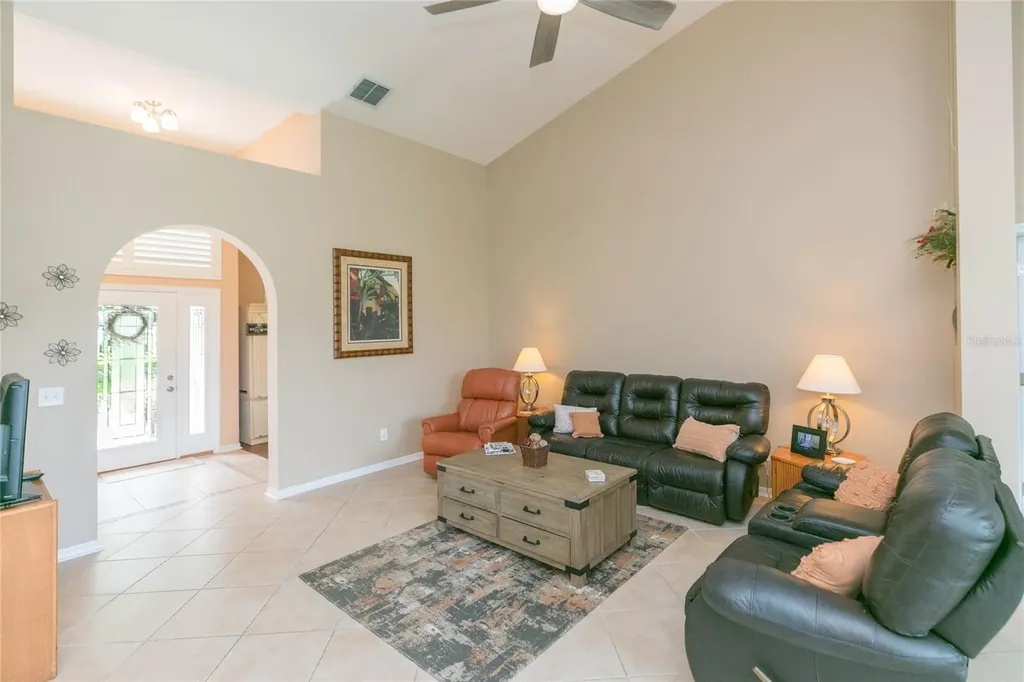 3516 Shadowood Drive Valrico FL 33596
