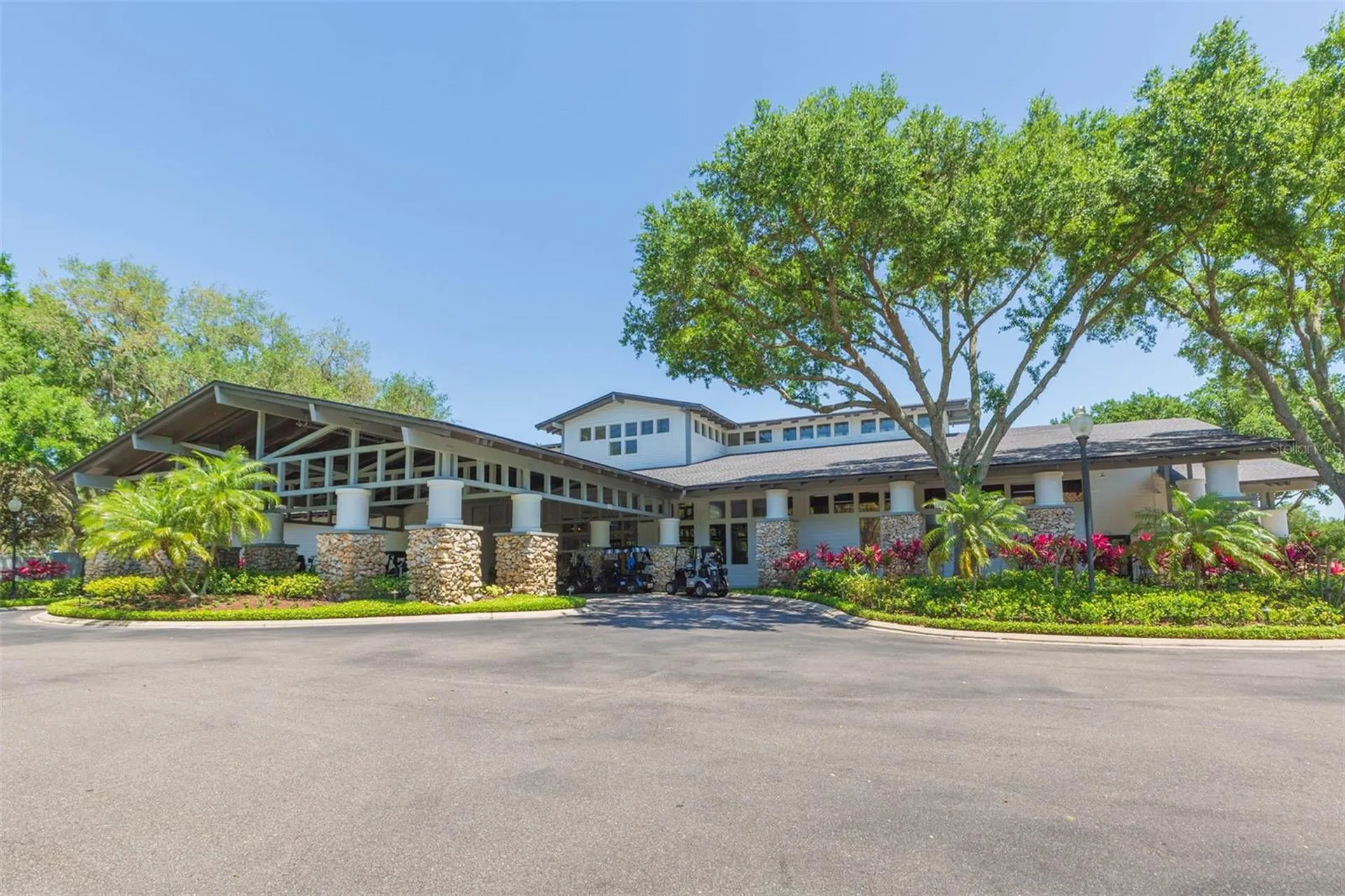 3516 Shadowood Drive Valrico FL 33596