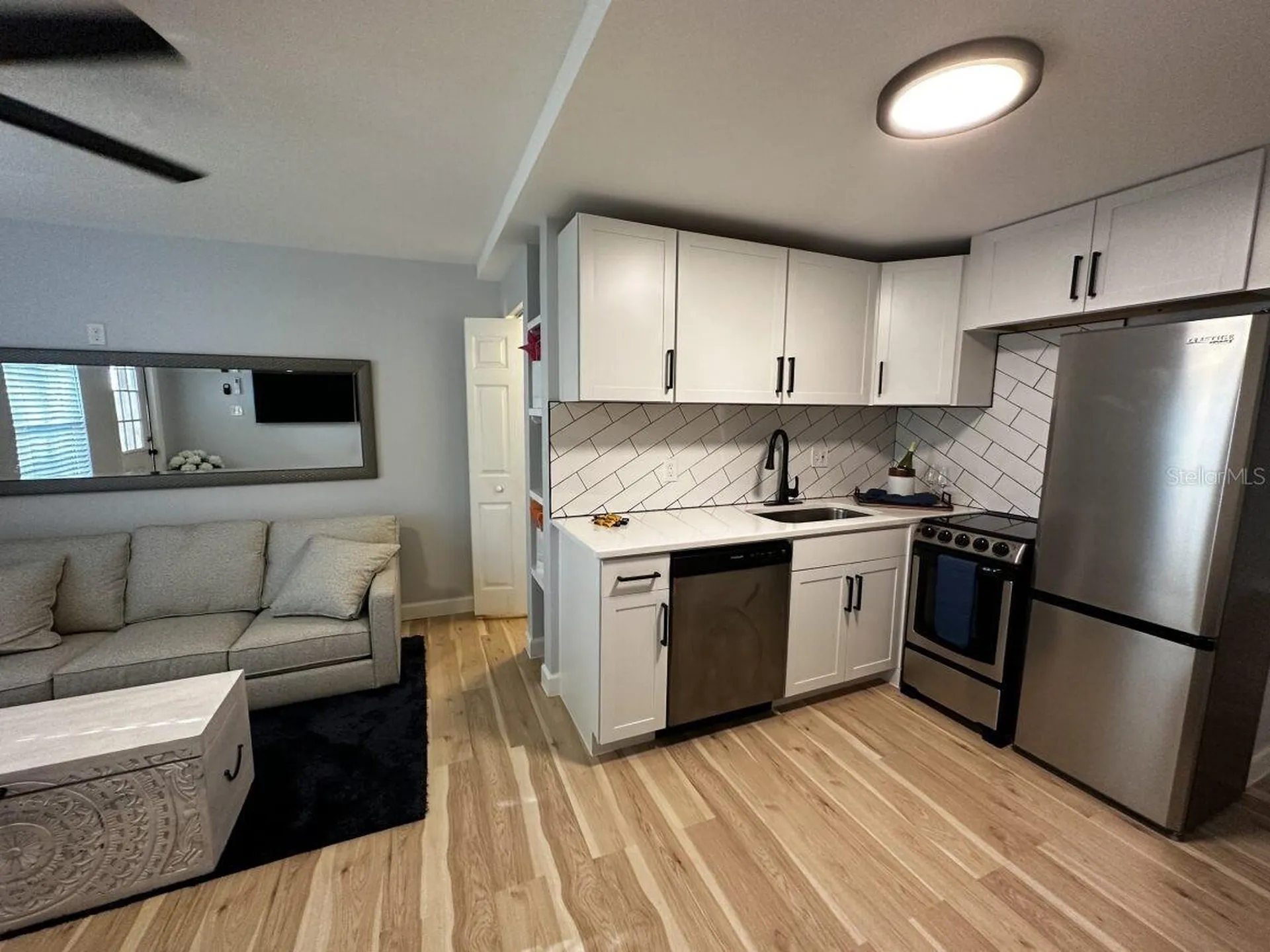 121 18th Avenue N St Petersburg FL 33704