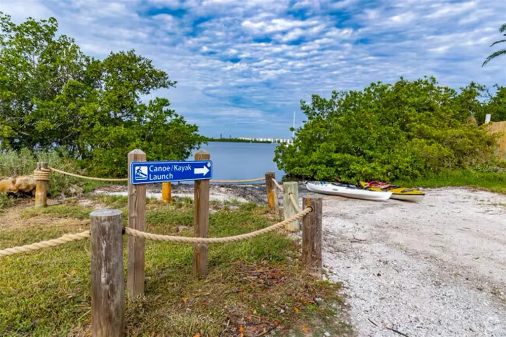 1885 Vamo Way Sarasota FL 34231