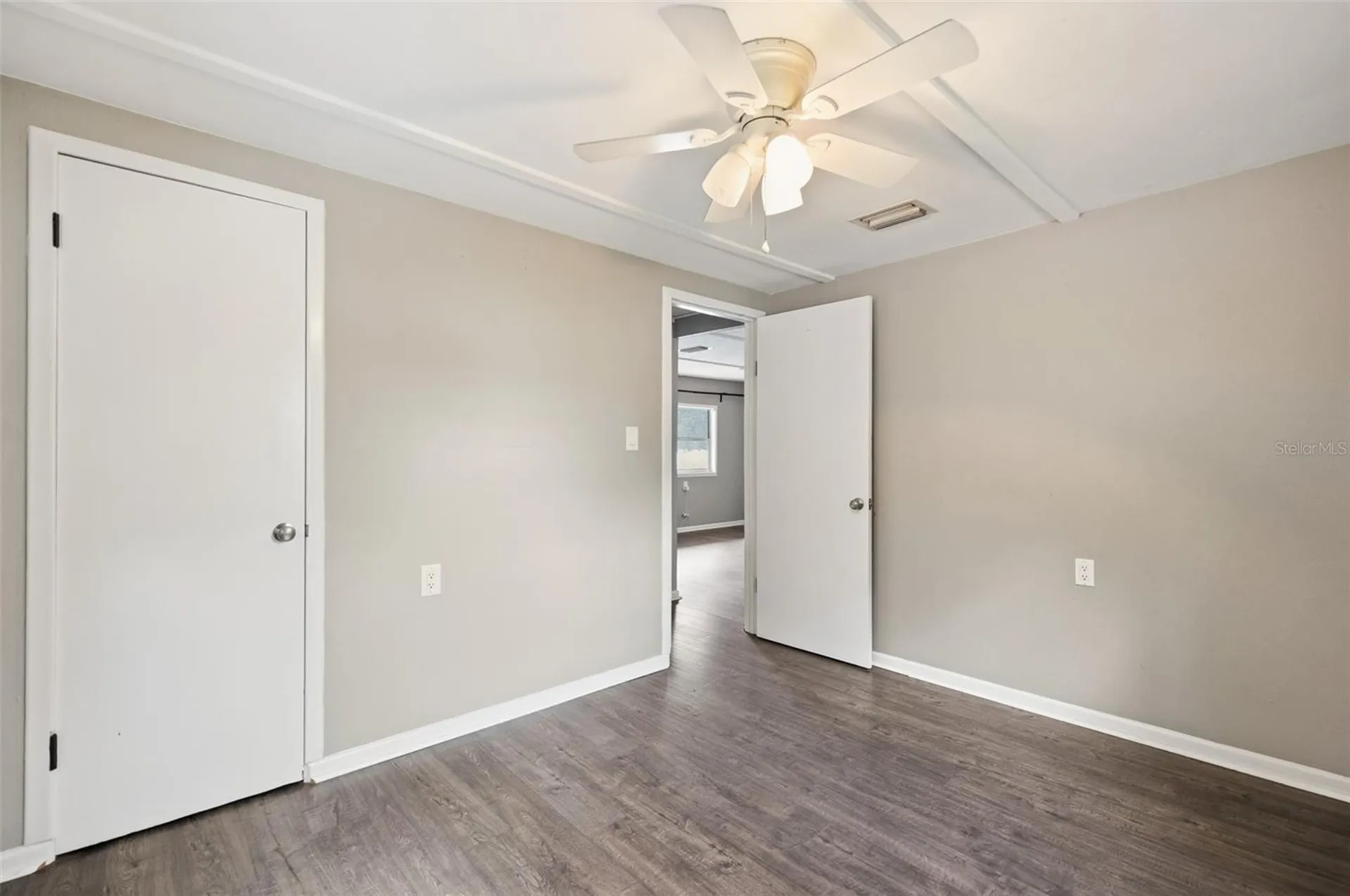 1885 Vamo Way Sarasota FL 34231