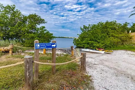 1885 Vamo Way Sarasota FL 34231