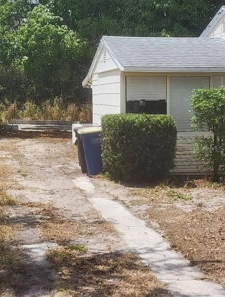 1734 Fulton Avenue Clearwater FL 33755