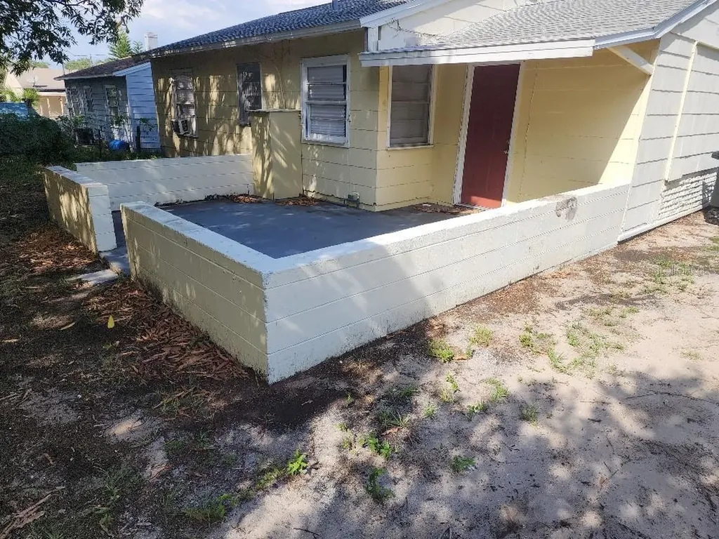 1734 Fulton Avenue Clearwater FL 33755