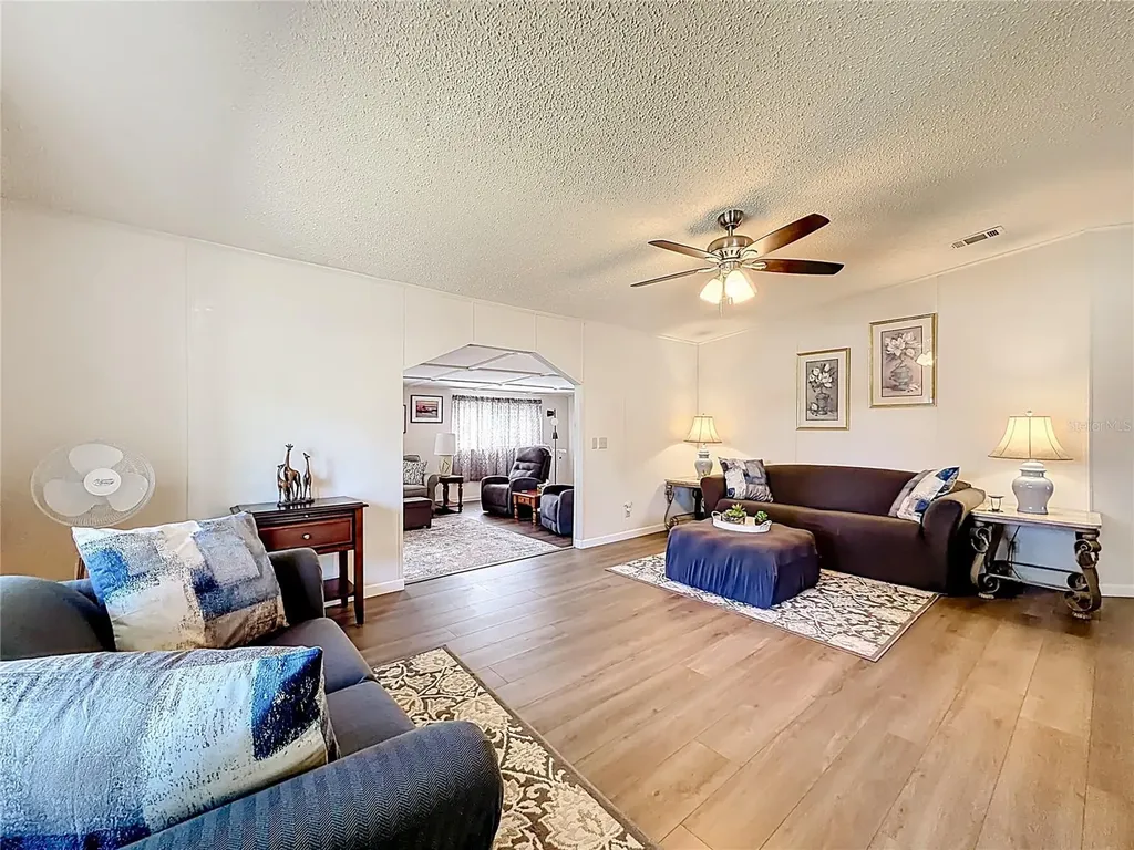 1690 Elkhart Circle Tavares FL 32778