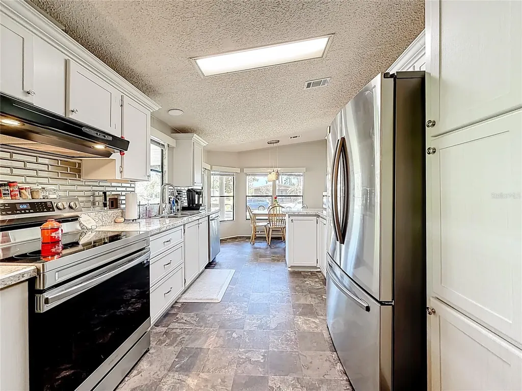 1690 Elkhart Circle Tavares FL 32778