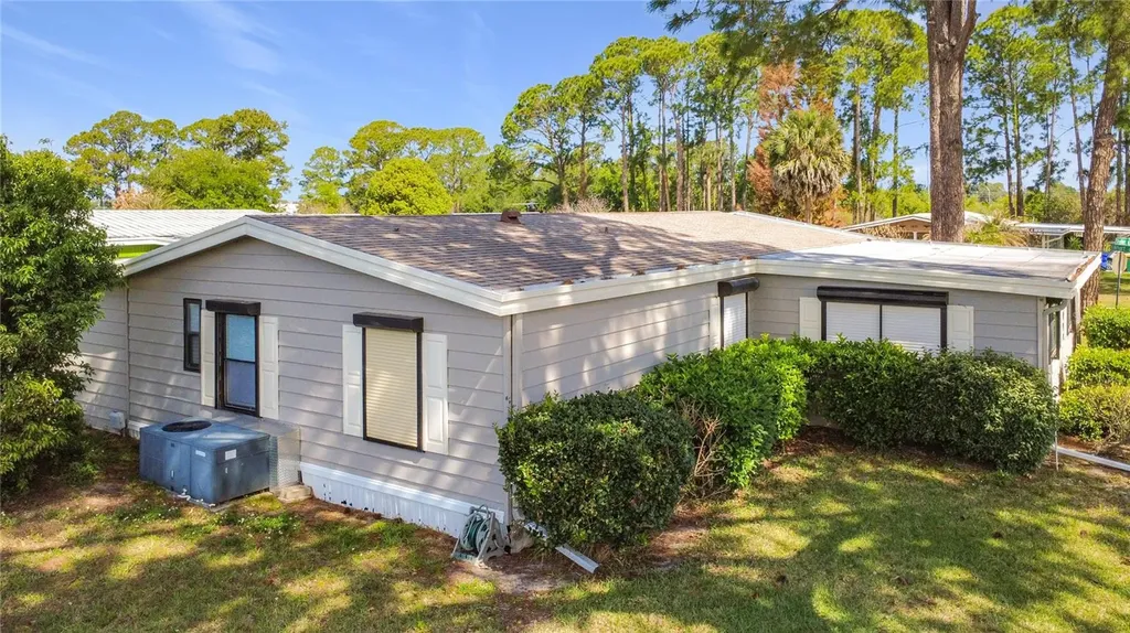 1690 Elkhart Circle Tavares FL 32778