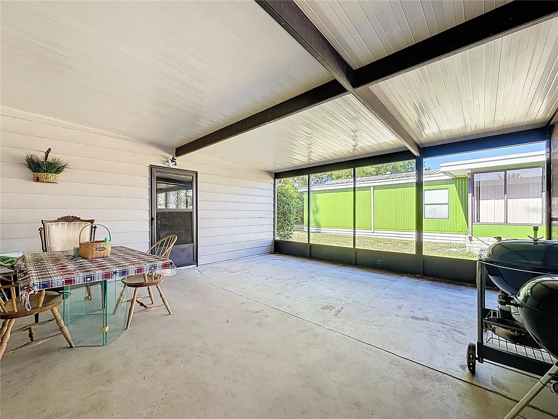 1690 Elkhart Circle Tavares FL 32778
