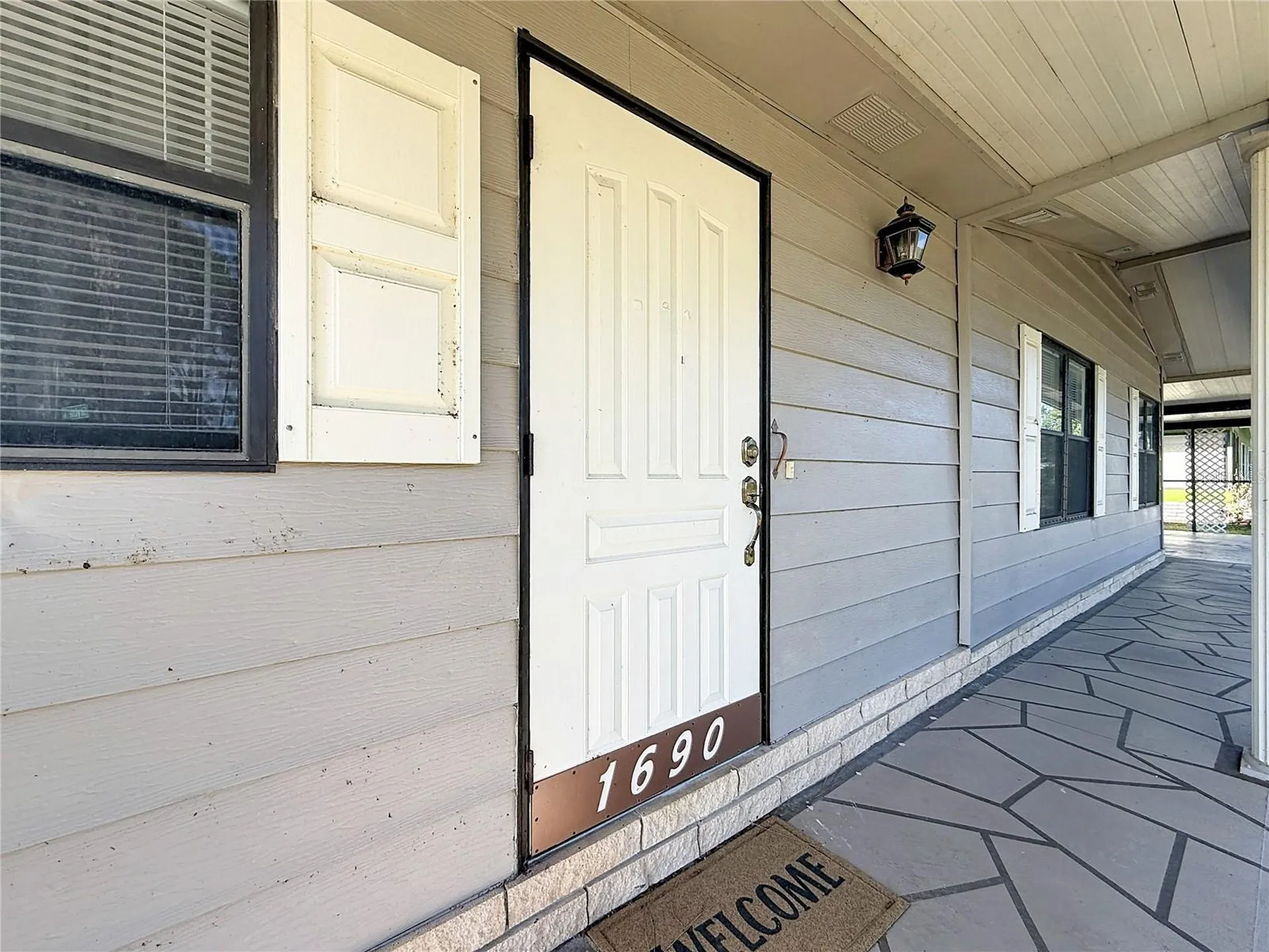 1690 Elkhart Circle Tavares FL 32778