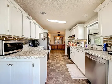1690 Elkhart Circle Tavares FL 32778