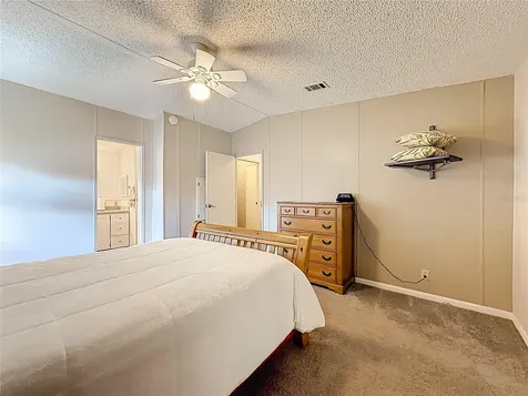 1690 Elkhart Circle Tavares FL 32778