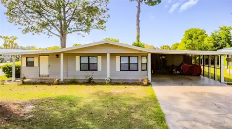 1690 Elkhart Circle Tavares FL 32778