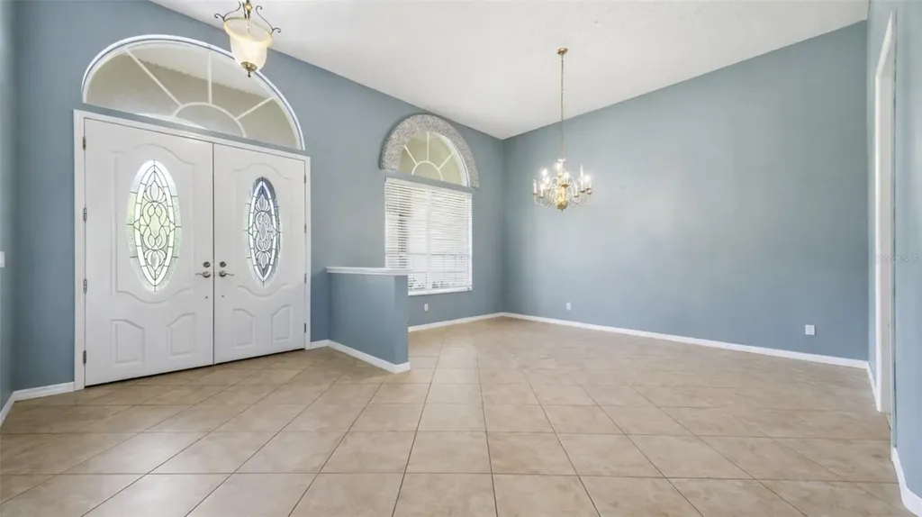 18629 Avenue Capri Lutz FL 33558
