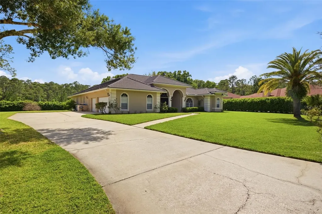 18629 Avenue Capri Lutz FL 33558