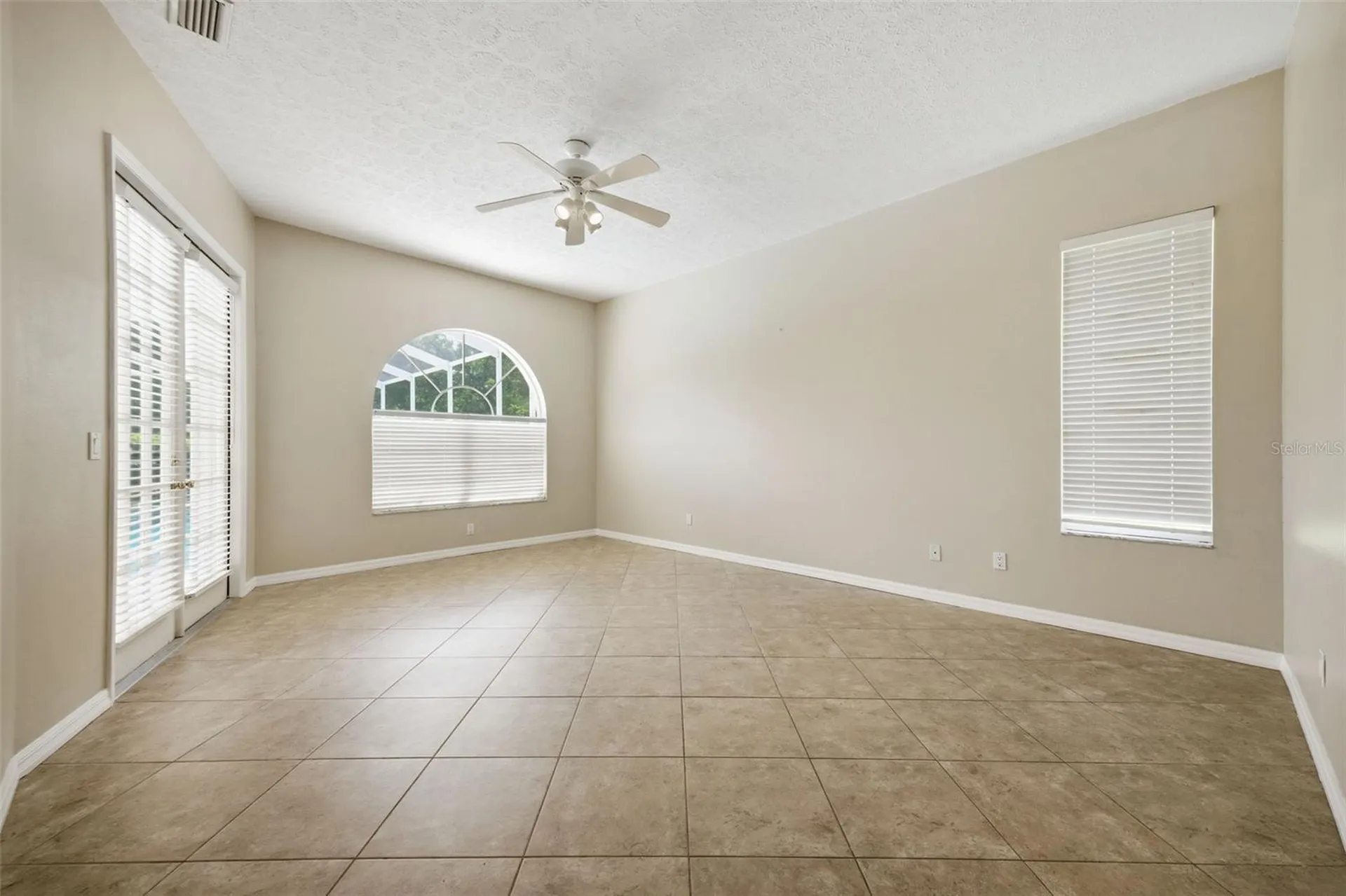 18629 Avenue Capri Lutz FL 33558