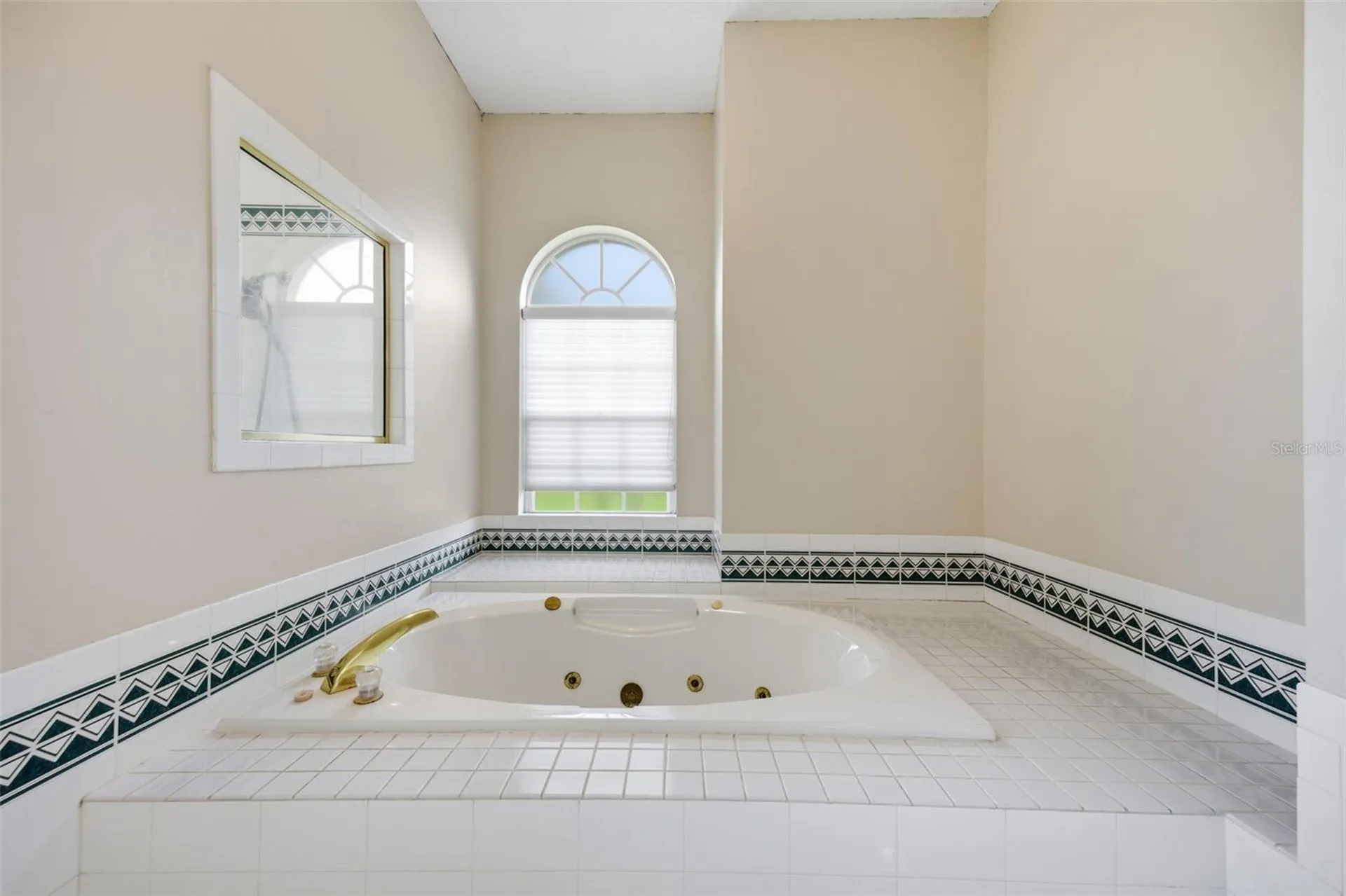18629 Avenue Capri Lutz FL 33558