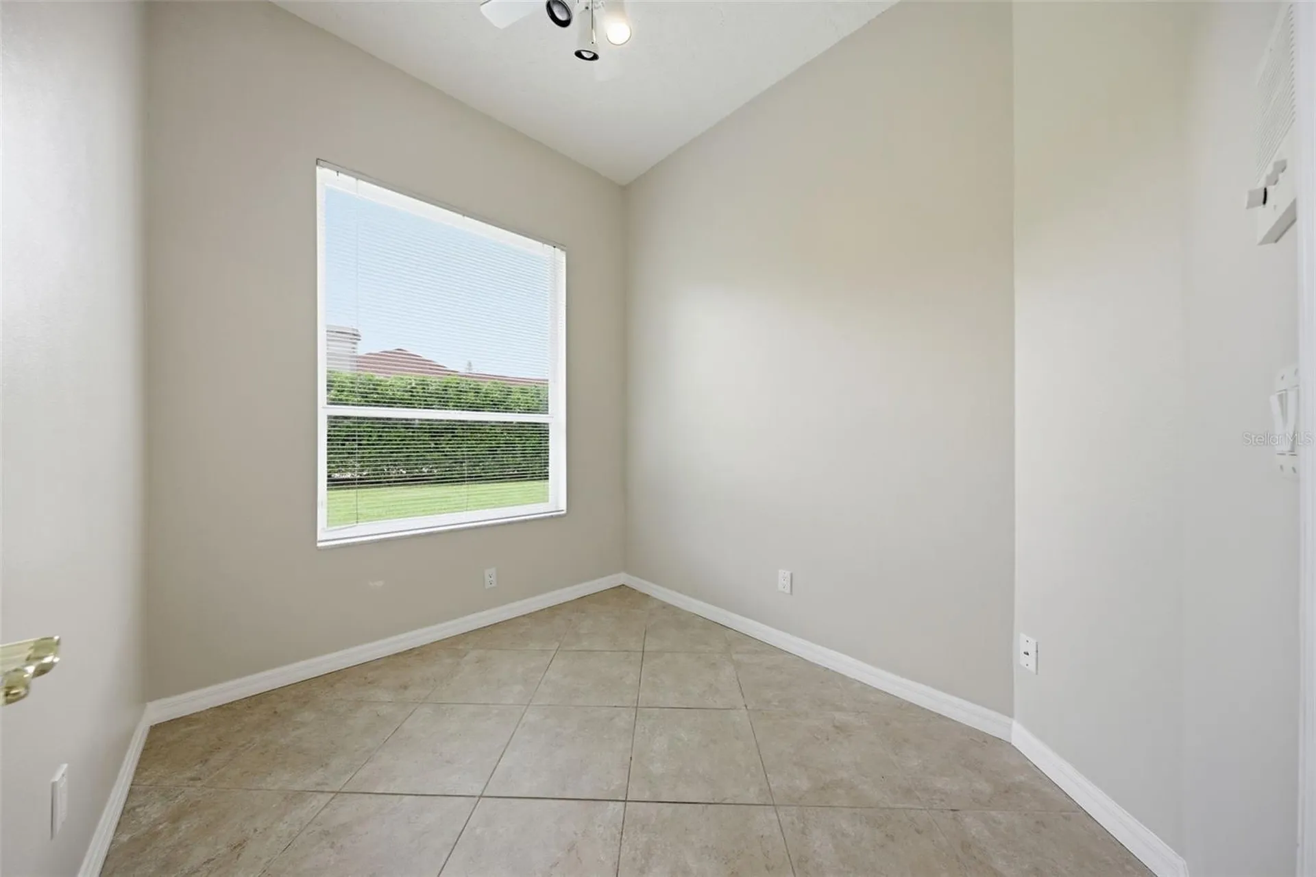 18629 Avenue Capri Lutz FL 33558