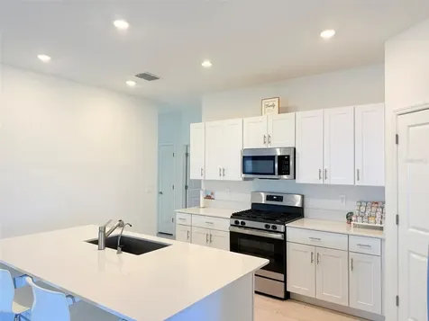 35080 Brackett Bend Zephyrhills FL 33541