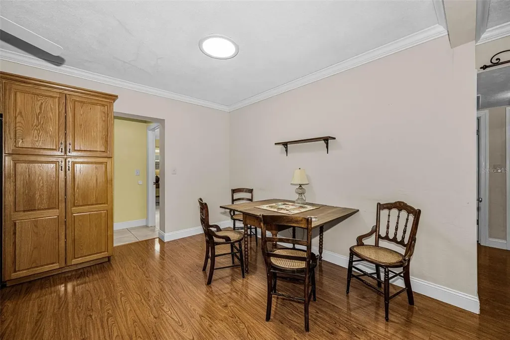 253 Park Circle S Dunedin FL 34698
