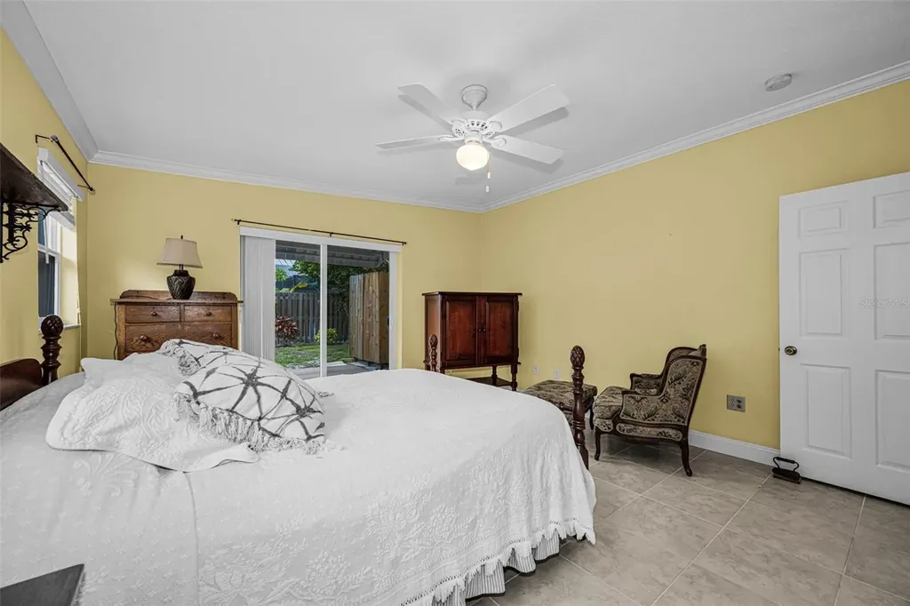 253 Park Circle S Dunedin FL 34698