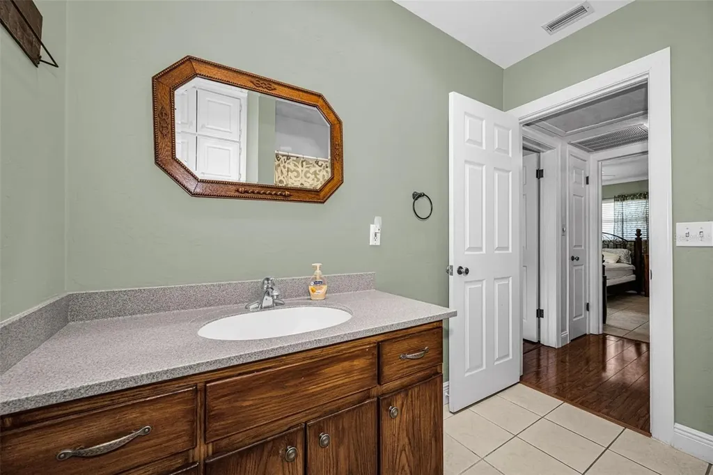 253 Park Circle S Dunedin FL 34698