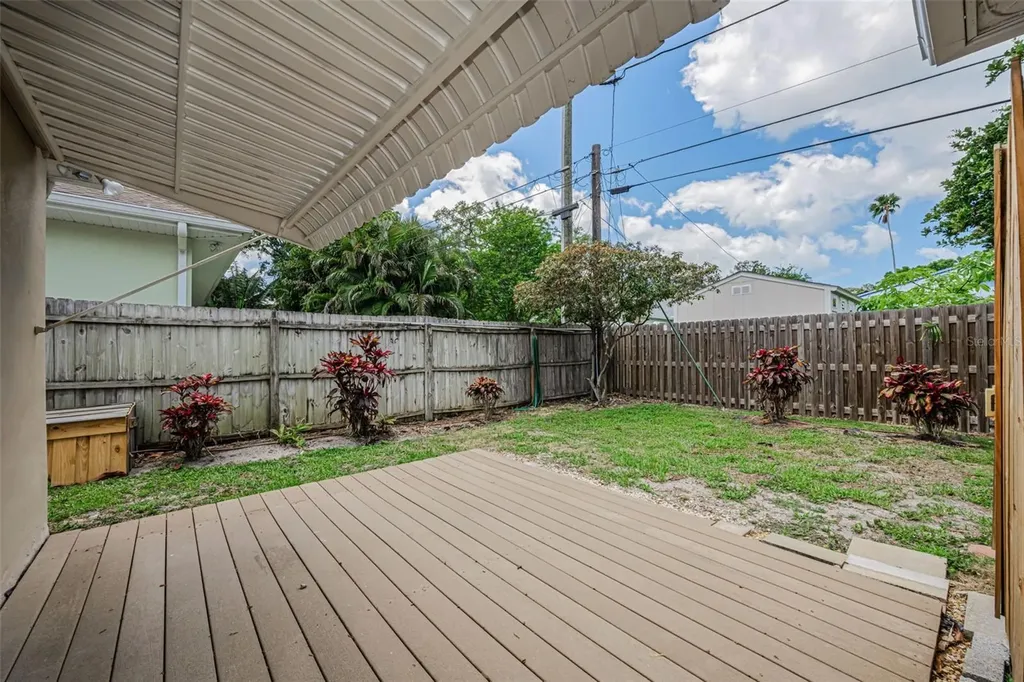 253 Park Circle S Dunedin FL 34698
